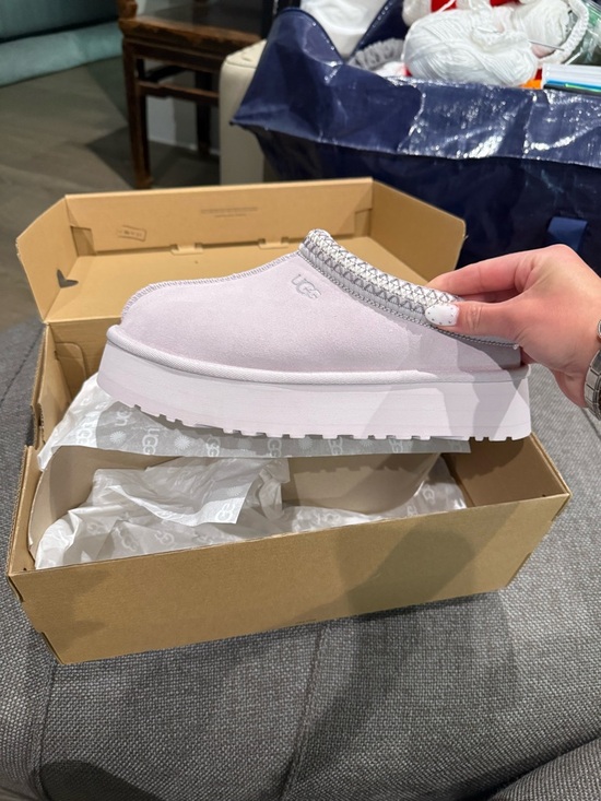 UGG Shoes - NWT Tazz Uggs